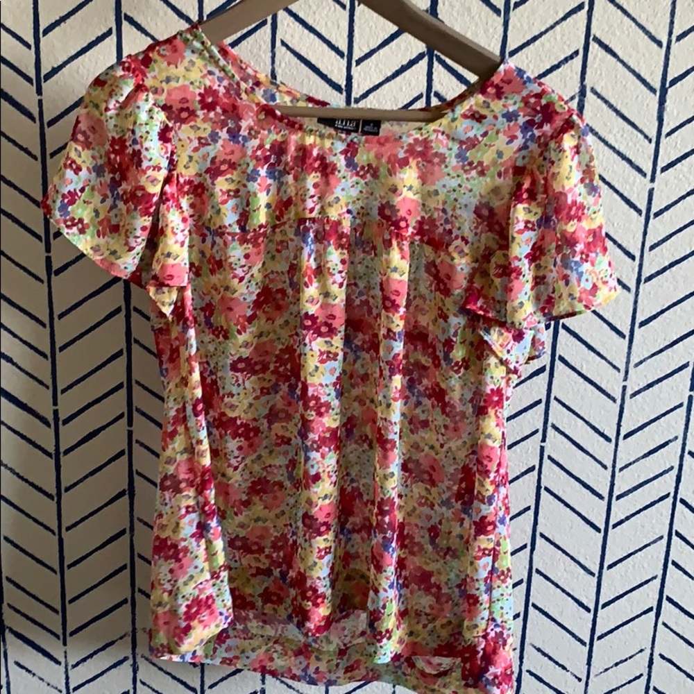 Floral top
